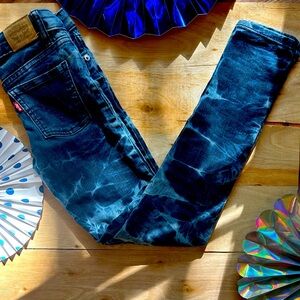 Levi’s | size 10 girls regular length | Denim wash jean